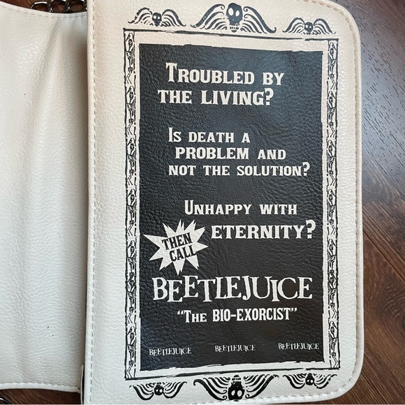 Beetlejuice Handbook for the Recently Deceased purse handbag crossbody Hot Topic - Picture 9 of 9